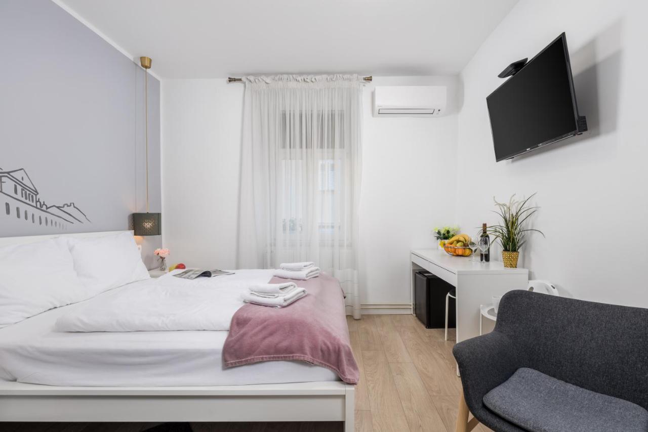 Delta Rooms Рийека Екстериор снимка